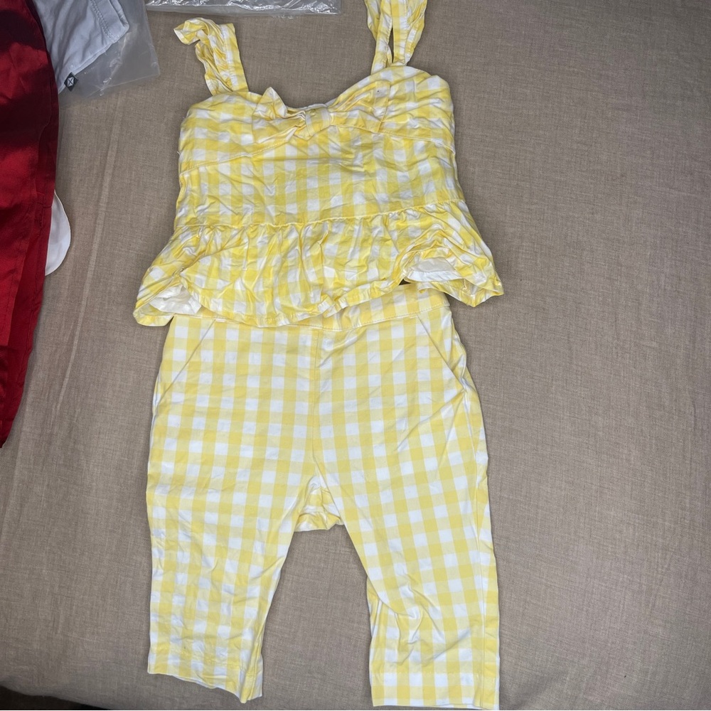 Janie and Jack set with small spot